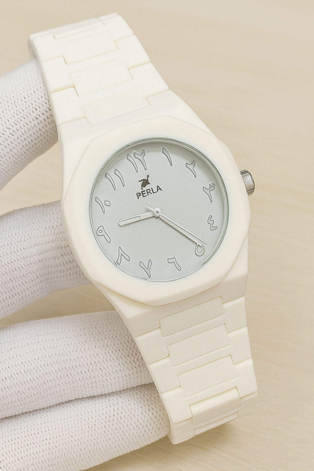 White Aura Watch - ساعة الهالة البيضاء