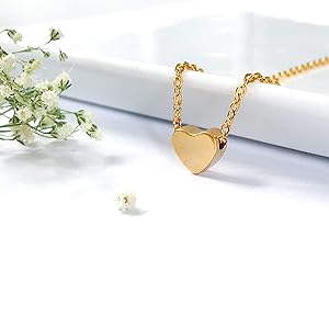 Magnetic Heart Golden Pendent  - قلادة قلب ذهبي مغناطيسية