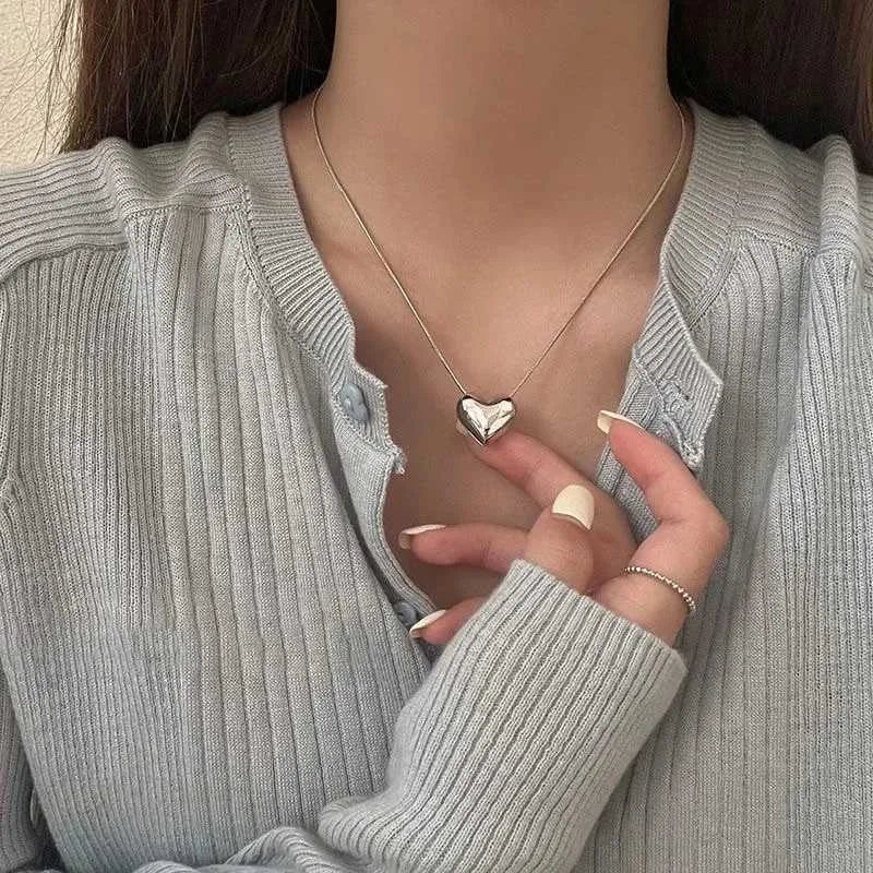 Magnetic Heart Silver Pendant  - قلادة قلب فضي مغناطيسية