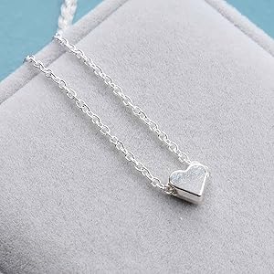 Magnetic Heart Silver Pendant  - قلادة قلب فضي مغناطيسية